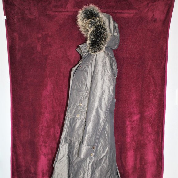 #168 Polyester blend/ fox fur hooded - Picture 5 of 6